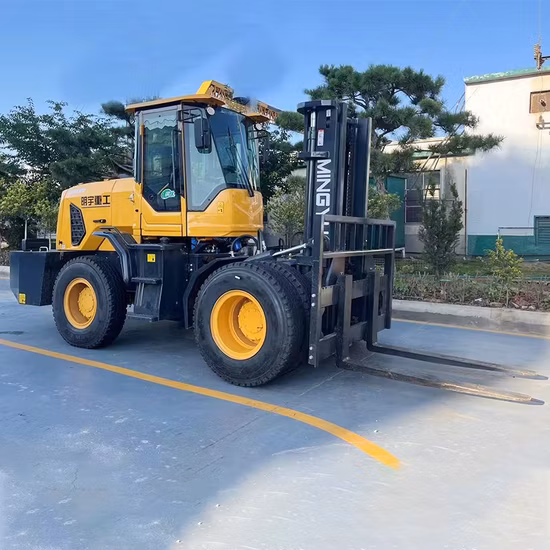 Royal Own Design 2WD 4WD CE ISO off Road Diesel Montacargas Rough Terrain Forklift Trucks with Japanese Engine
